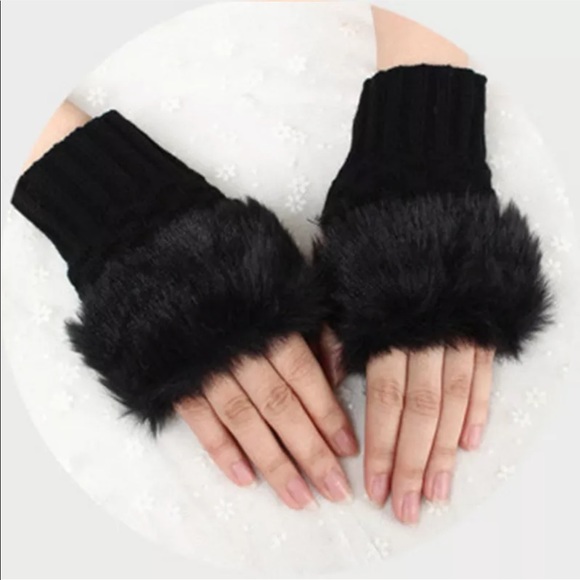 katbmoore Accessories - NWT Black Faux Fur Fingerless Gloves